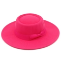 Detailansicht der rosaroten Wollfilz-Boater-Mütze mit großer Satinschleifen-Dekoration - Fuchsia