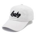 Gorra de béisbol blanca clásica con bordado Lucky negro y una correa ajustable - Blanco