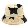 Detalle de la textura de piel de conejo sintética con patrón de estrellas en el gorro - Talla única / Caqui