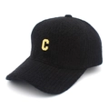 Winterwarme Strick-Baseballkappe in Schwarz mit goldenem Metall-C-Buchstaben-Dekor - Schwarz