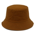 Détail d'un chapeau bob en coton marron montrant les coutures renforcées sur le bord - Café