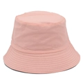 Gros plan d'un chapeau bob en coton rose montrant les coutures et la texture du tissu premium - Rose