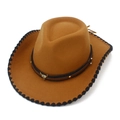 Sombrero de vaquero marrón con adorno metálico de calavera de toro y borde cosido negro - Café