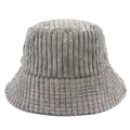 Dettaglio del cappello alla pescatora in velluto grigio con trama a coste verticali - Taglia unica / Grigio