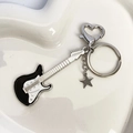 Subculture guitar keychain with heart carabiner and star charm on ceramic tray - Black