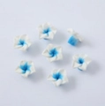 Perles fleurs en pâte polymère 15mm blanc et bleu pour la création de bijoux artisanaux - Lot de 10 / Blanc