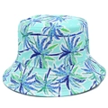 Dettaglio della stampa con foglie di palma su cappello alla pescatora azzurro con cuciture - Taglia unica / Blu
