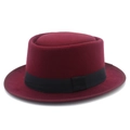 Cappello Pork Pie classico in feltro bordeaux con elegante nastro nero e fiocco - Borgogna