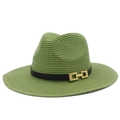Dettaglio cappello di paglia verde con fascia in pelle nera e fibbia dorata - Verde Erba