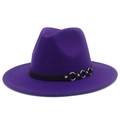 Dettaglio cappello jazz in feltro viola scuro con cintura in pelle e anelli d'argento - Taglia unica / Viola