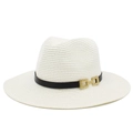 Dettaglio cappello di paglia bianco con fascia in pelle nera e fibbia in metallo dorato - Bianco
