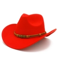 Roter Cowboyhut aus Wollfilz mit braunem Lederband und bronzener Totenkopf-Plakette - Rot