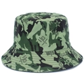 Outdoor-Anglerhut im Camouflage-Look mit Streetstyle-Druck auf weißem Grund - Waldtarnung Buchstabendruck (BS449)