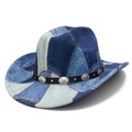 Detailansicht eines Patchwork-Denim-Cowboyhuts mit silbernen Nieten und Lederband - Einzelne Falte Krone Stil A