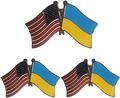 Detalle de broches esmaltados con banderas cruzadas de Estados Unidos y Ucrania - Bandera Cruzada Ucrania EE UU