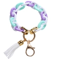 Llavero pulsera de eslabones acrílicos pastel con borla blanca y cierre dorado - Púrpura Azul Blanco