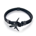Gros plan détaillé du bracelet paracorde noir avec pendentif avion et fermoir noir mat - Avion Noir Corde Noire