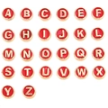 Vista piatta di perline con lettere A-Z rosse e oro per gioielli fai-da-te e bracciali - Rosso
