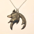 Gotische Wolfskopf Halskette aus Silbermetall mit mondförmigem Design für Herren und Damen - Links Antiksilber