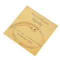 Dettaglio del bracciale Morse dorato su scheda Family con perline e barre sottili - Tema Famiglia