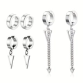 Détail de trois paires de boucles d'oreilles clips en acier argenté avec pendentifs triangle - Lot de 3 paires / Argent