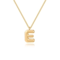 Makroansicht der glänzenden 3D Buchstaben E Goldkette mit Spiegelung auf weißem Grund - Buchstabe E / Gold