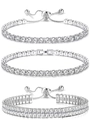 Detail van drie sprankelende zilveren zirkoon tennisarmbanden met verstelbare sluiting - Zilver Vierkante Zirkonia 3-Delige Set (0445-2)