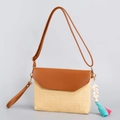 Bolso bandolera de paja beige con solapa de cuero PU marrón y borlas de colores - Patchwork Beige (ES230007-1)