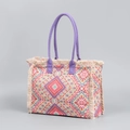 Bolso tote de lona bohemio con estampado geométrico vibrante y flecos beige suaves - Estilo Rombo Geométrico Colorido (BY8337)