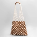 Sac filet bohème fait main en coton blanc avec intérieur et anses en cuir marron - Marron