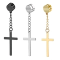 Tre orecchini magnetici a croce in nero, argento e oro su uno sfondo bianco pulito - Stile Catena Magnetica Croce Singola (Stile-30) / Argento