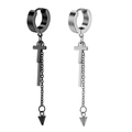 Dettaglio di orecchini punk con ciondoli a croce e cono in acciaio nero e argento lucido - Stile Decorativo Croce e Punta (Stile-20) / Argento