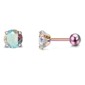 Vue détaillée des boucles d'oreilles en zircone irisées avec serti 4 griffes et fermoir à vis - Multicolore (Zircone Iridescente)