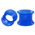 Detailansicht der doppelten ausgestellten dunkelblauen Silikon-Ohr-Tunnel für Piercings - 3mm / Hohl-Tunnel-Stil (Style-1) - 1 Paar / Blau