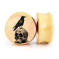 Natural wood ear plugs with vintage crow and skull pattern in double-flared design - Raven Skull Style / 8mm