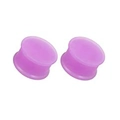 Makroaufnahme von lila Silikon-Ohrplugs mit Double Flared Design für Körperpiercing-Schmuck - Hohl Tunnel Stil / 3mm / Lila