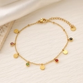 Dettaglio di bracciale in acciaio inossidabile placcato oro 18K con zirconi colorati - Stile Disco Rotondo Lucido (SL053-18)