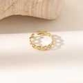 Detailansicht eines goldenen Infinity-Rings mit verstellbarem, offenem Design - Unendlichkeitssymbol-Stil (JZ048)