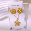 Vintage gouden bloem ketting en oorbellen set van duurzaam roestvrij staal - Radiale 3D Textuur Bloem (TZ195)