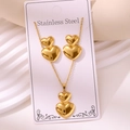 Vintage 18k vergulde roestvrijstalen sieradenset met een hartketting en bijpassende oorbellen - Dubbele Hart Overlap (TZ230)