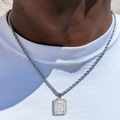 Collana a corda in acciaio inossidabile argento con ciondolo quadrato lettera D - Lettera C (XL224) / Con catena / Colore acciaio