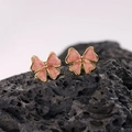 Orecchini a perno con fiocco in smalto rosa e acciaio inossidabile dorato su roccia - Oro 18K / Stile Arancione (EH165-Arancione)