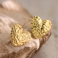 Golden heart stud earrings in 304 stainless steel with a unique hammered metal texture - Fine Hammered (EH013)