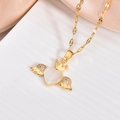 Collana placcata oro con ciondolo ad ali in opale a forma di cuore su seta rosa - Cuore Ala Corona (XL398)