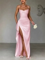 Elegantes rosa Satin-Maxikleid mit dünnen Trägern und Schlitz für modebewusste Damen - XXS / Kleider / Rosa