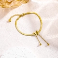 Elegante bracciale a catena serpente dorata con ciondolo a farfalla 3D e frange di perle - Bracciale con Farfalla (SL102) / Oro
