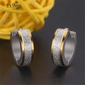 Pendientes bicolores de acero inoxidable en oro pulido y plata mate, tamaño 4x9mm - Estilo D / Versión Ancha / Oro y Plata