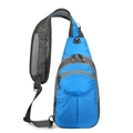 Hellblaue Outdoor Hiking Brusttasche aus reißfestem Nylon mit atmungsaktivem Gurt - Himmelblau