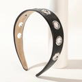 Schwarzes PU-Leder-Haarreif mit silbernen Metallösen und beigem Samt-Innenfutter - Schwarz