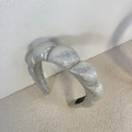 Glitzernder silberner gepolsterter Haarreif mit metallischem Finish und dickem Design - Silber Weiß